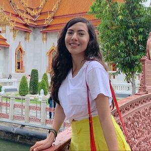 Meet your Posher, Eloisa